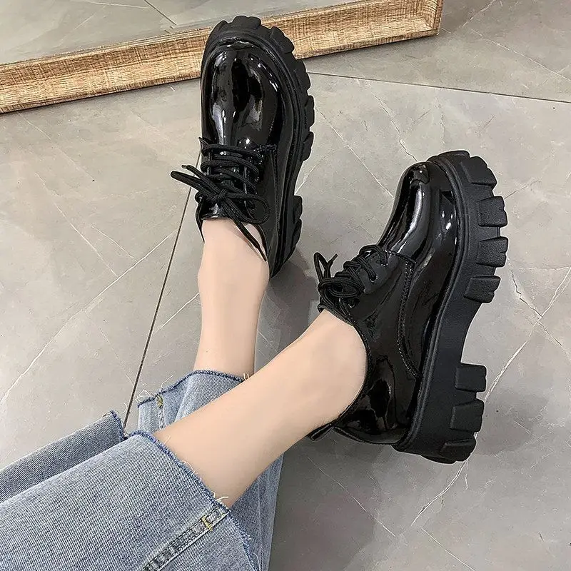 Sepatu Wanita Kasual Serbaguna - Gear Up Crossfit ulasan dan harga